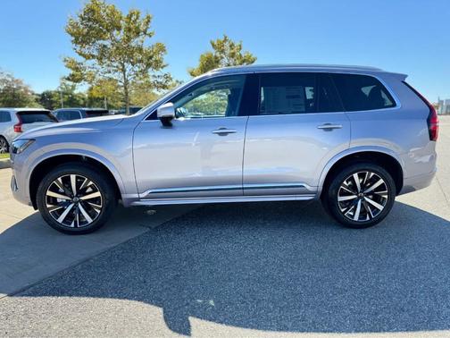 2026 Volvo XC90 B5 Core