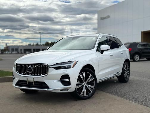 2023 Volvo XC60 B5 Plus Bright Theme