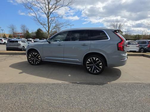 Metallic 2025 Volvo XC90 B6 Plus 7-Seater