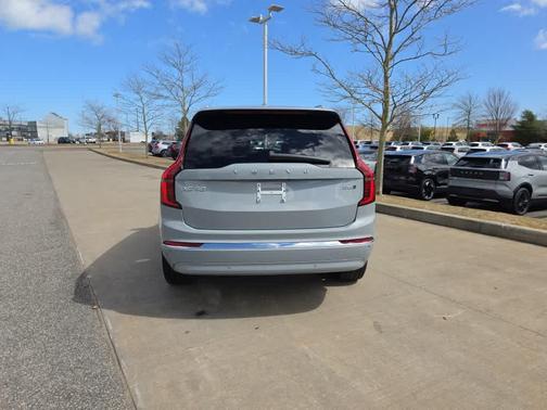 Metallic 2025 Volvo XC90 B6 Plus 7-Seater