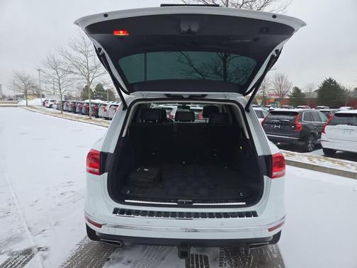 2016 Volkswagen Touareg TDI Lux