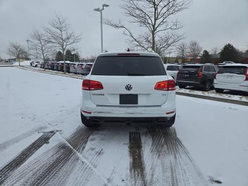 2016 Volkswagen Touareg TDI Lux