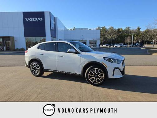 Alpine White 2025 BMW X2 xDrive28i