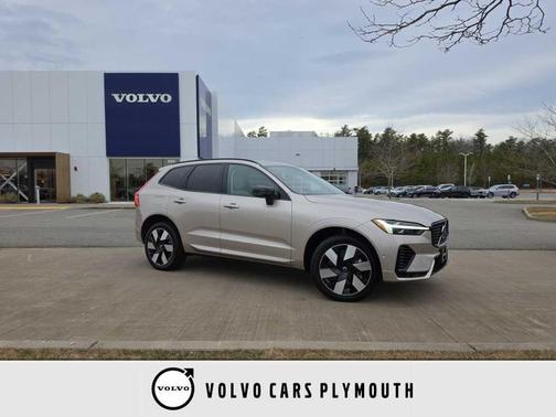 2025 Volvo XC60 Plug-In Hybrid T8 Plus