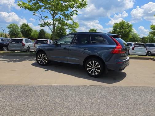 Denim Blue Metallic 2024 Volvo XC60 B5 Core Dark Theme