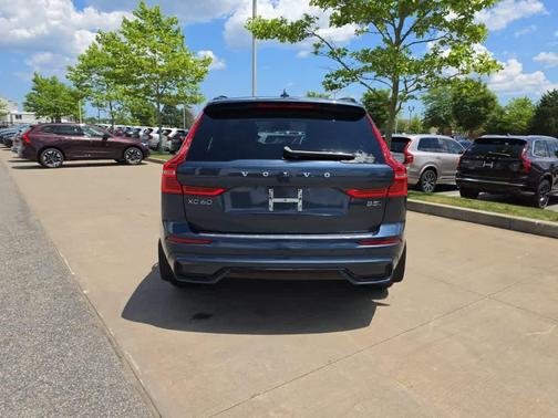 Denim Blue Metallic 2024 Volvo XC60 B5 Core Dark Theme