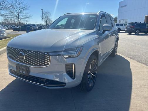 Vapour Grey 2026 Volvo XC90 B6 Plus 7-Seater