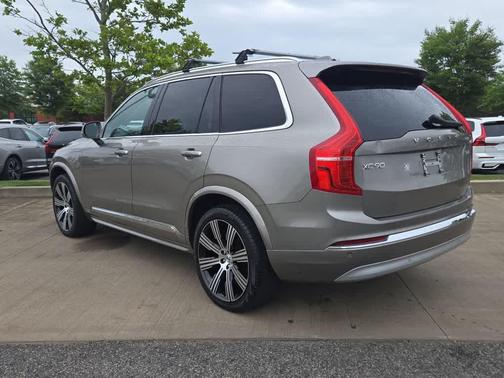 2022 Volvo XC90 T6 Inscription 7 Passenger