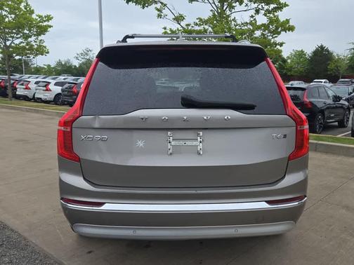 2022 Volvo XC90 T6 Inscription 7 Passenger