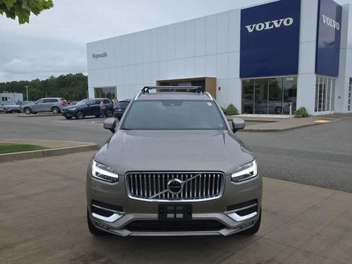 2022 Volvo XC90 T6 Inscription 7 Passenger