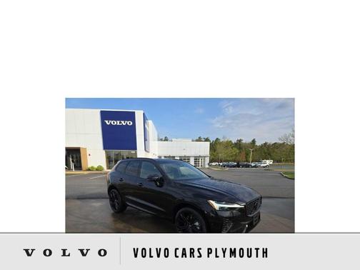 2025 Volvo XC60 B5 Ultra Black Edition