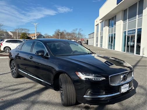 2025 Volvo S90 B6 Plus
