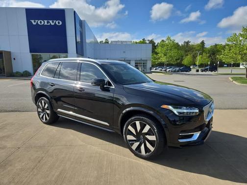 2023 Volvo XC90 Recharge Plug-In Hybrid T8 Ultimate Bright Theme 7-Seater