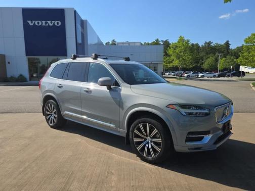 2024 Volvo XC90 B5 Core Bright Theme