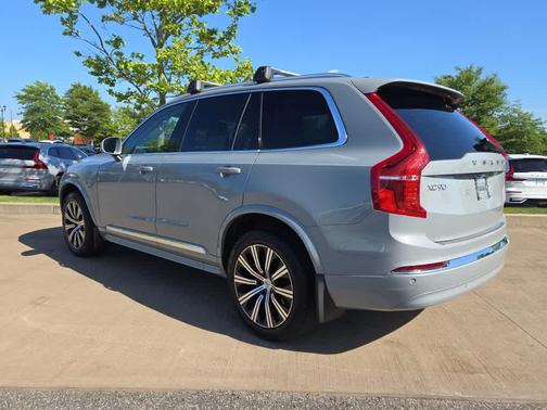 2024 Volvo XC90 B5 Core Bright Theme