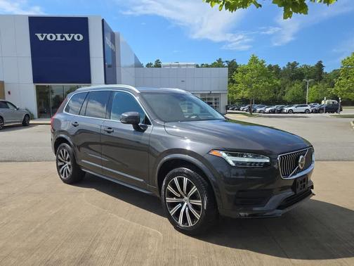 2023 Volvo XC90 B5 Core