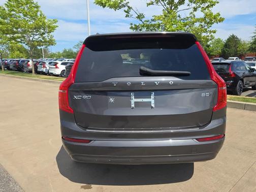 2023 Volvo XC90 B5 Core