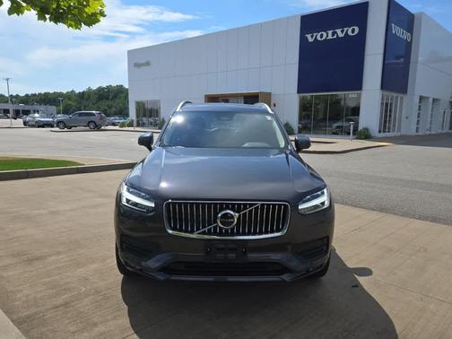 2023 Volvo XC90 B5 Core