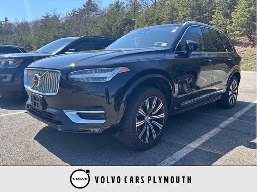 Onyx Black Metallic 2023 Volvo XC90 B6 Plus 7-Seater