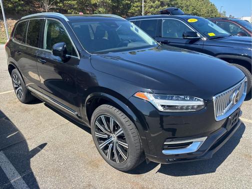 Onyx Black Metallic 2023 Volvo XC90 B6 Plus 7-Seater