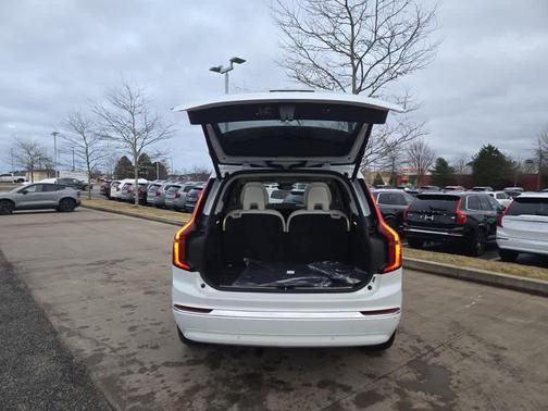 2026 Volvo XC90 B6 Ultra 7-Seater