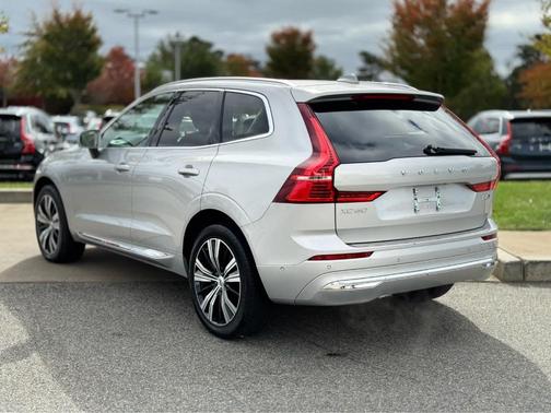 2022 Volvo XC60 B6 Inscription