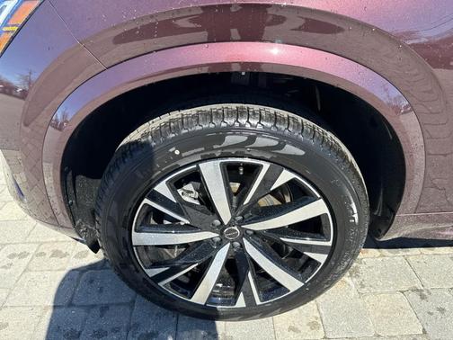 Mulberry Red 2026 Volvo XC90 B5 Core