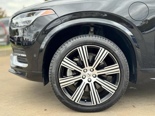 2023 Volvo XC90 Recharge Plug-In Hybrid T8 Plus Bright Theme 7-Seater