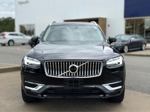 2023 Volvo XC90 Recharge Plug-In Hybrid T8 Plus Bright Theme 7-Seater
