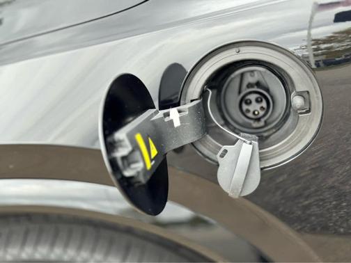 2023 Volvo XC90 Recharge Plug-In Hybrid T8 Plus Bright Theme 7-Seater