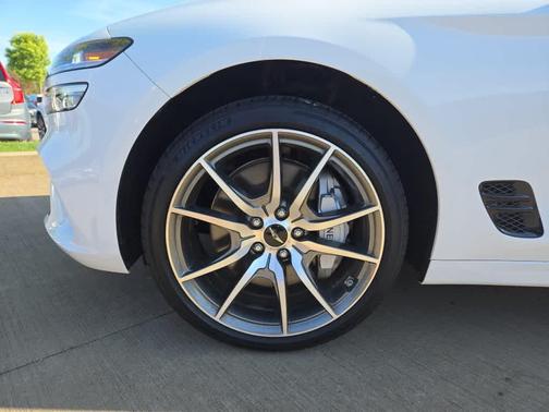 2024 Genesis G70 2.5T