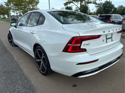 Crystal White Metallic 2024 Volvo S60 B5 Core Dark Theme