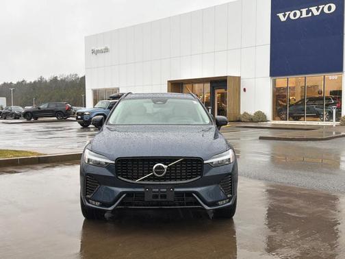 2025 Volvo XC60 B5 Core