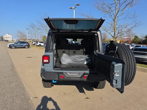 Anvil Clearcoat 2024 Jeep Wrangler 4xe Sport