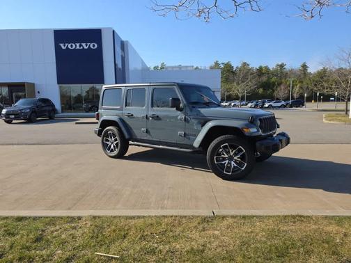 Anvil Clearcoat 2024 Jeep Wrangler 4xe Sport