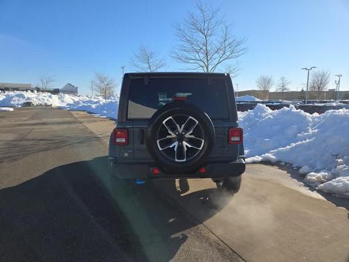 2024 Jeep Wrangler 4xe Sport