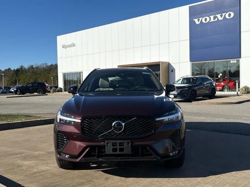 2026 Volvo XC60 B5 Plus