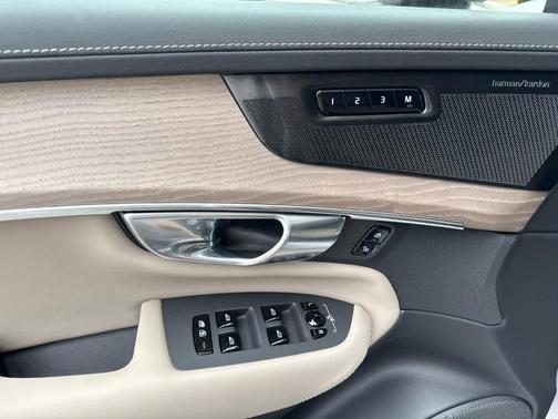 Silver 2026 Volvo XC90 B6 Plus 7-Seater
