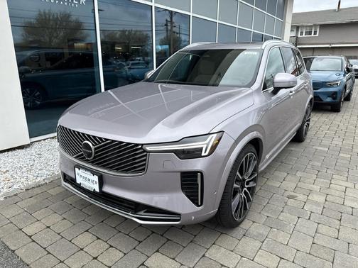 Silver 2026 Volvo XC90 B6 Plus 7-Seater