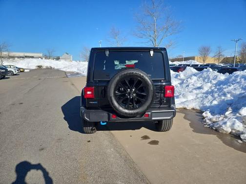 2024 Jeep Wrangler 4xe Sahara