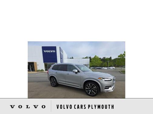 2023 Volvo XC90 B5 Plus