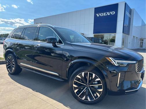 Onyx Black Metallic 2026 Volvo XC90 B6 Ultra 7-Seater