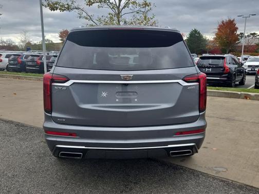 2022 Cadillac XT6 Premium Luxury AWD