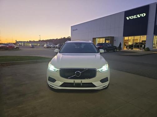 2020 Volvo XC60 T6 Momentum