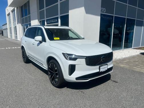 2025 Volvo XC90 Plug-In Hybrid T8 Ultra 7-Seater