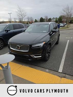 Onyx Black Metallic 2023 Volvo XC90 B6 Plus 7-Seater