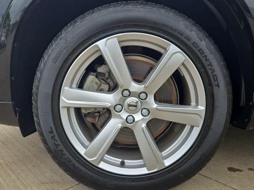 2023 Volvo XC90 B6 Core
