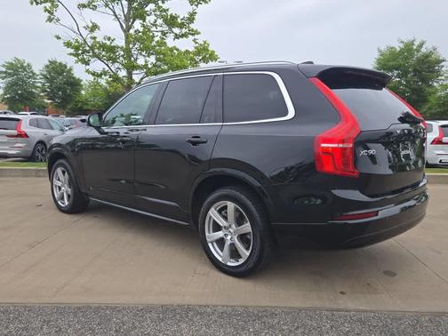 2023 Volvo XC90 B6 Core
