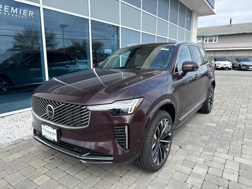 Mulberry Red 2026 Volvo XC90 Plug-In Hybrid T8 Ultra 7-Seater
