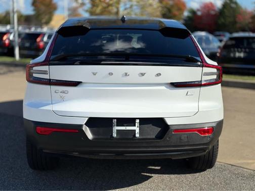 2022 Volvo C40 Recharge Pure Electric P8 Ultimate